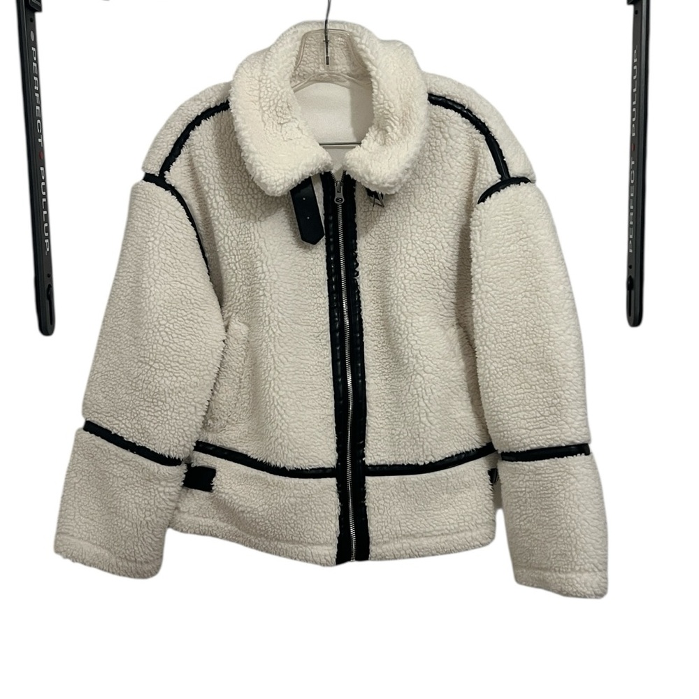 Faux fur Sherpa coat - Picture 2 of 6